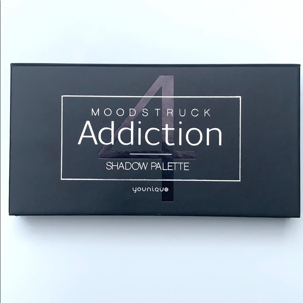 Younique Moodstruck Addiction Shadow Palette